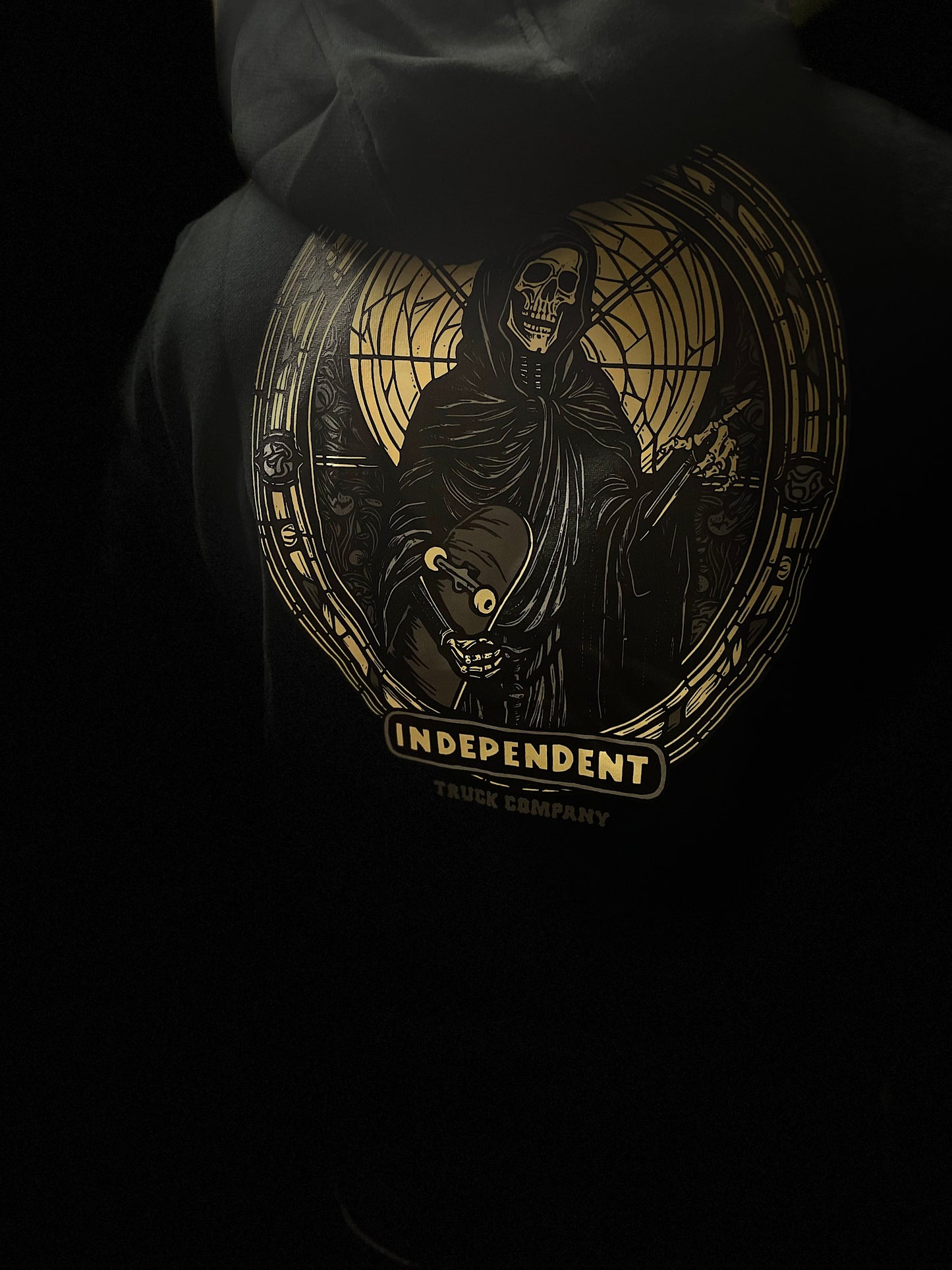 Independent Tjocktröja luva svart itc stained unisex